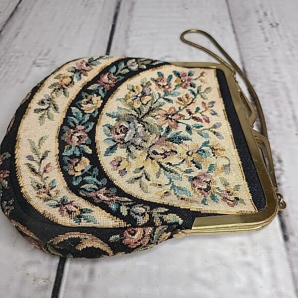 Lord & Taylor Small Clutch, Tapestry Handbag w/ Metal Golden Chain Vintage - Picture 3 of 10